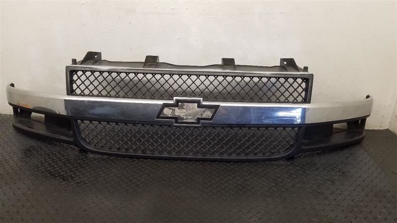 03-23 Chevrolet Express 2500 Van Chrome Grille Composite Lamps OEM 84689070
