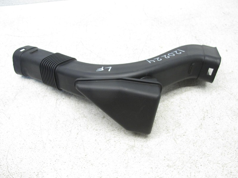 09-19 BMW F01 F02 750i 550i GT 650i V8 4.4 ENGINE AIR INTAKE HOSE LEFT OEM 12022