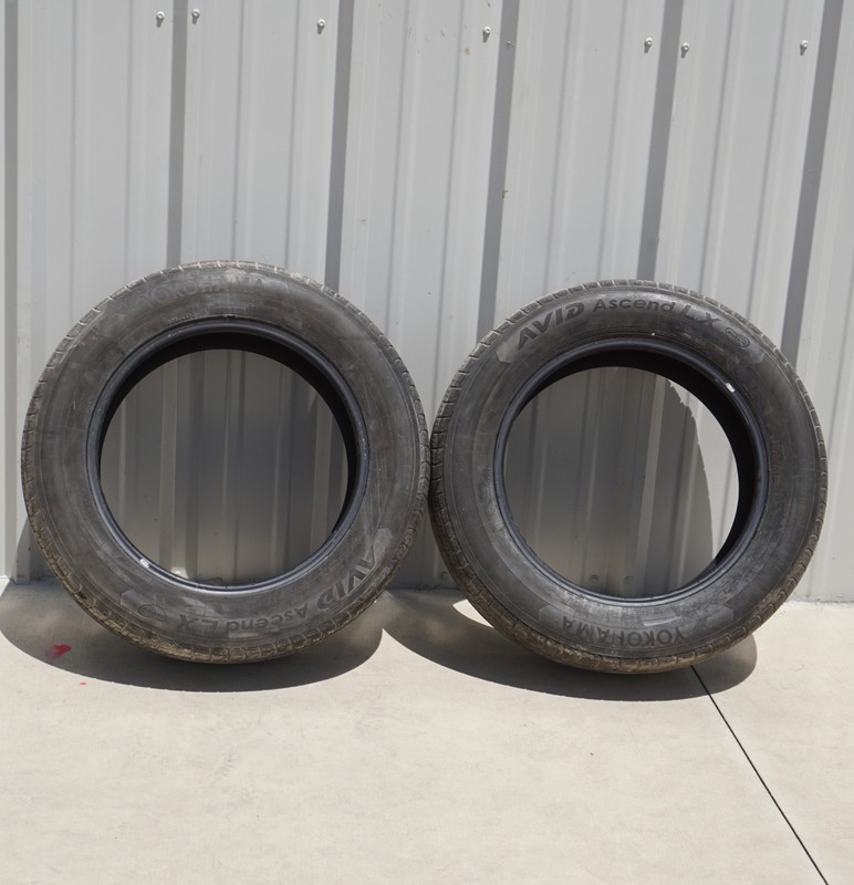 PAIR Used-235/60 R18 Yokohama Avid Ascend LX 103 H 8/32 DOT 4421