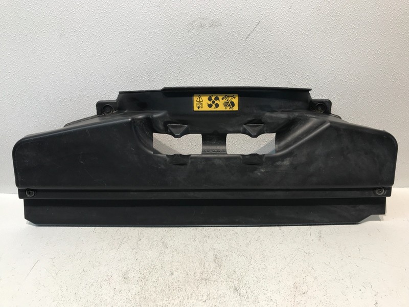 99-04 Land Rover Discovery 2 OEM Upper Radiator Fan Shroud BTP5258