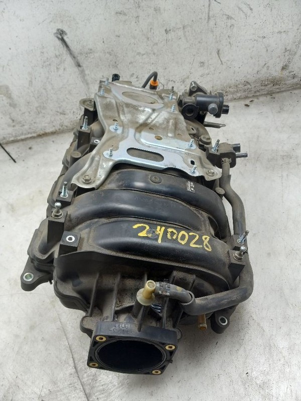 07-17 LEXUS LS600HL HYBRID 5.0L INTAKE MANIFOLD 17120-38021