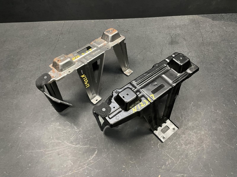 2PC Rear Trunk Floor Right & Left Bracket 2020 Nissan Pathfinder 2013 2014- 2019
