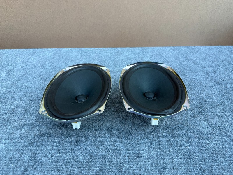 INFINITI G37 2 DOOR08-16 OEM REAR LEFT AND RIGHT SPEAKERS SPEAKER BOSE (PAIR)