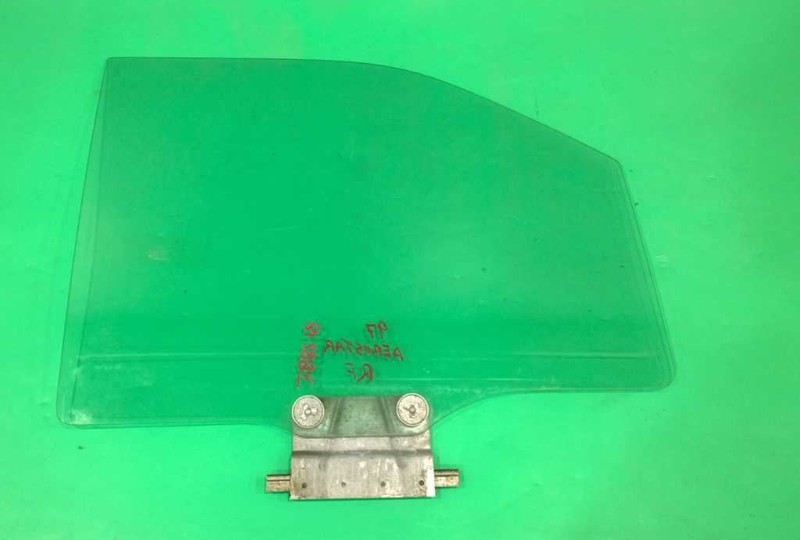 96 97 AEROSTAR PASSENGER RIGHT FRONT WINDOW DOOR GLASS OEM 3882-18