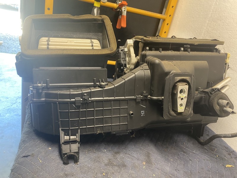 2014 JEEP PATRIOT SPORT 2.4 4X4 HEATER BOX OEM