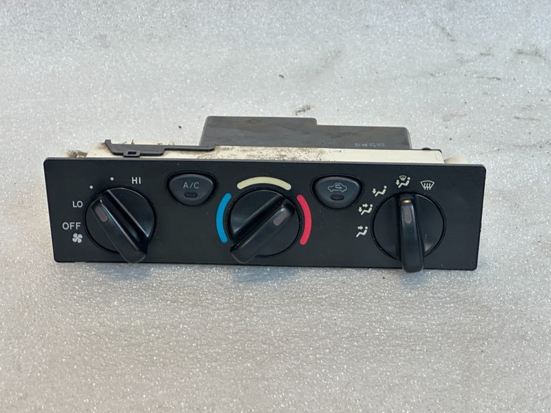 2001-2004 Toyota Tacoma Manual AC Heater Climate Temperature Control OEM