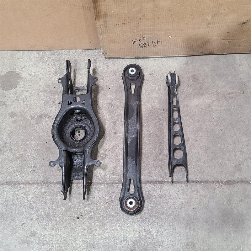16-18 Camaro SS Driver Rear Suspension Control Arm Set Arms Lh (3) Aa7305