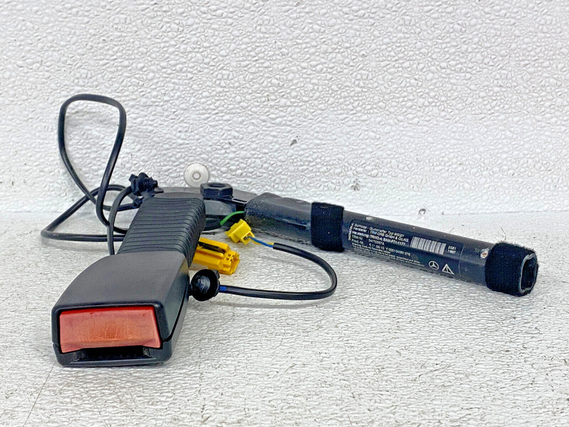⭐2009-2011 MERCEDES CLS55 W219 FRONT RIGHT SEAT BELT BUCKLE LATCH OEM LOT2398