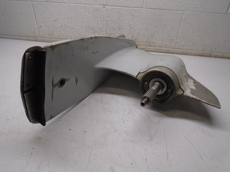 H Volvo Penta Lower Unit 1.86 Ratio Aquamatic 280 6 Cylinder