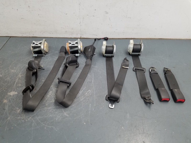 2010 Ford Mustang Shelby GT500 Seat Belt Set #8862 G2