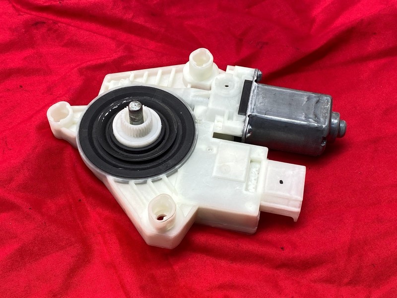 BMW G12 G30 5 Series M5 X3 X4 Front Driver Side Door Window Regulator Motor OEM✅