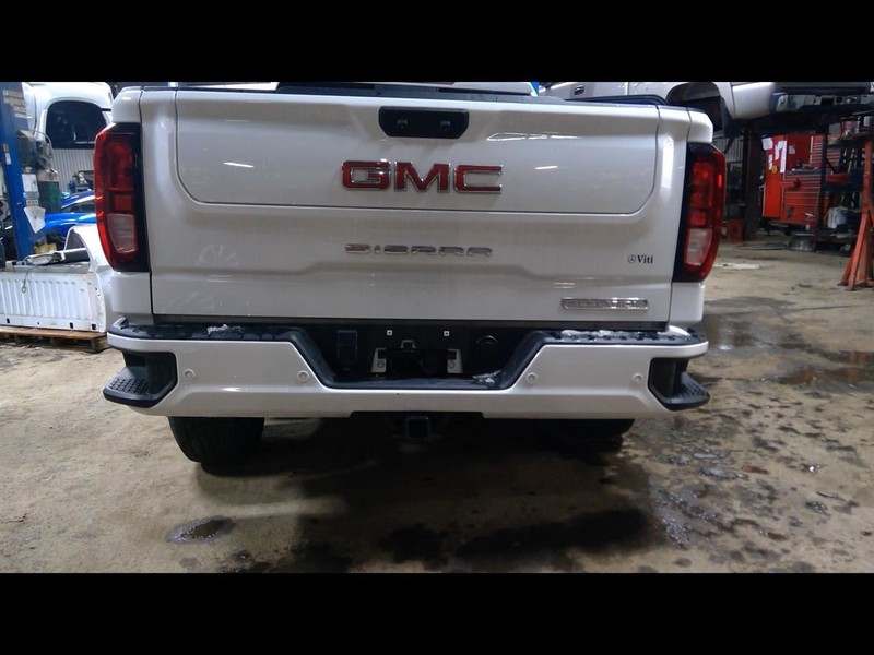 Rear Bumper Single Exhaust Opt NB5 Painted Fits 19-23 SIERRA 1500 PICKUP 1541934