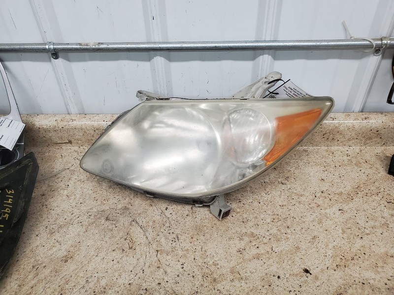 Driver Left Headlight Fits 05-08 VIBE 304058