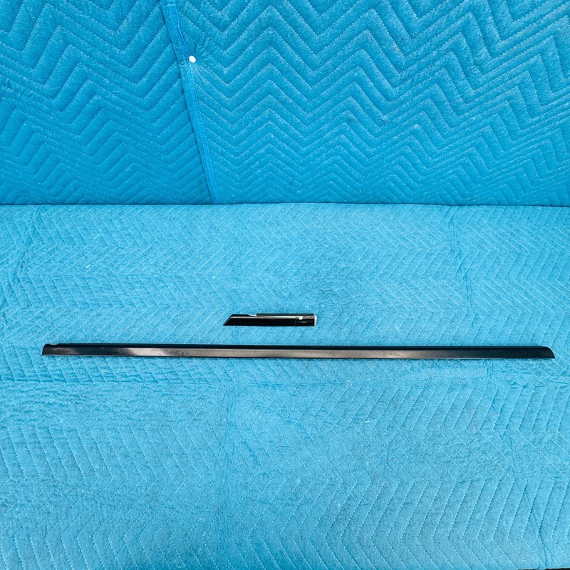 2012–2017 BMW 650i Front Left Seat Belt Door Molding OEM