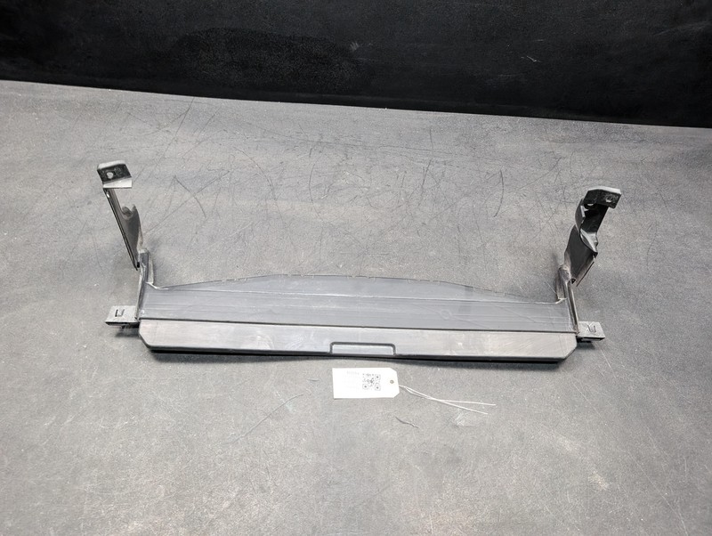 Radiator Lower Cover Baffle 2022 Buick Envision 39120720 2021 2023