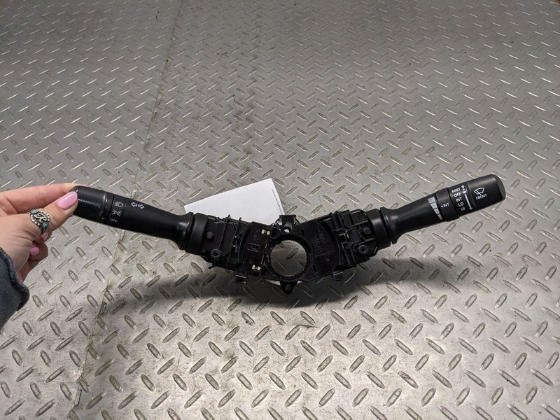 Column Switch Coupe Lamp Canada Market Fits 09-16 GENESIS 1157779