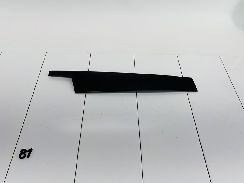 11-17 BMW X3 F25 FRONT LEFT DRIVER SIDE DOOR WINDOW PILLAR MOLDING COVER OEM