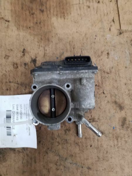 Throttle Body Throttle Valve Assembly Fits 05-08 VIBE 207052