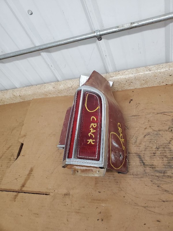 Passenger Right Tail Light Delta 88 Fits 74 OLDSMOBILE 284084