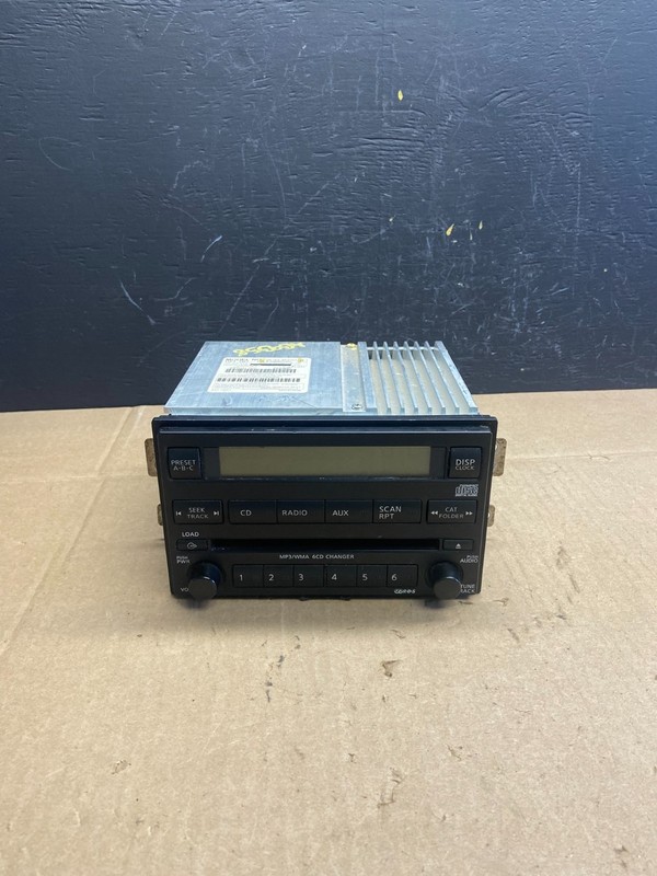 2008 to 2015 Nissan Titan Am Fm Cd Player Radio Receiver OEM AB9358 DG
