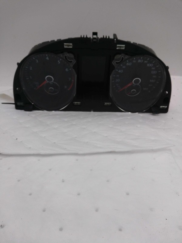 2013 Volkswagen CC Speedometer Gauge OEM Black 128K Miles NJ25-27340-695797
