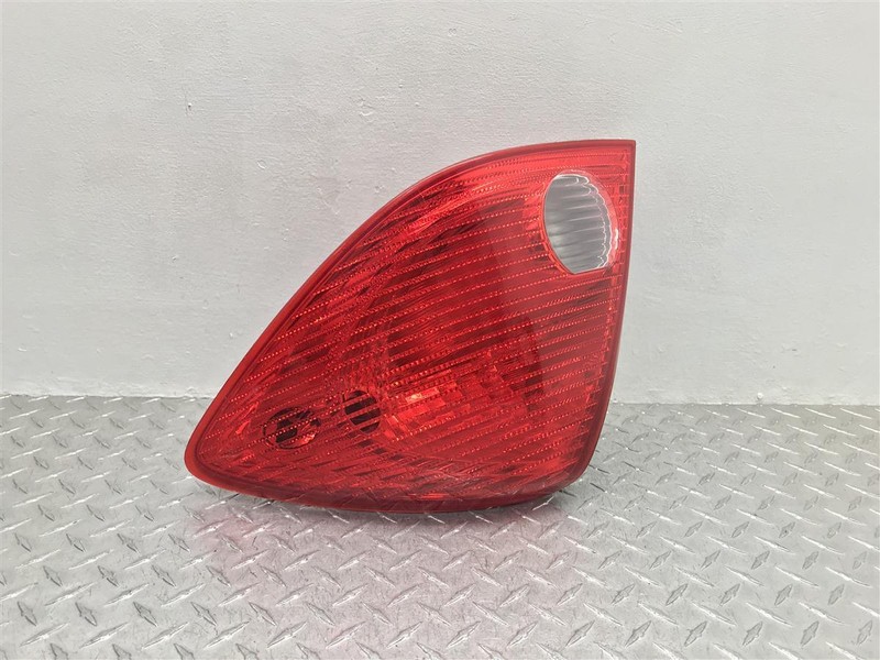 05-10 PONTIAC G6 PASSENGER TAIL LAMP OEM 166-02181R