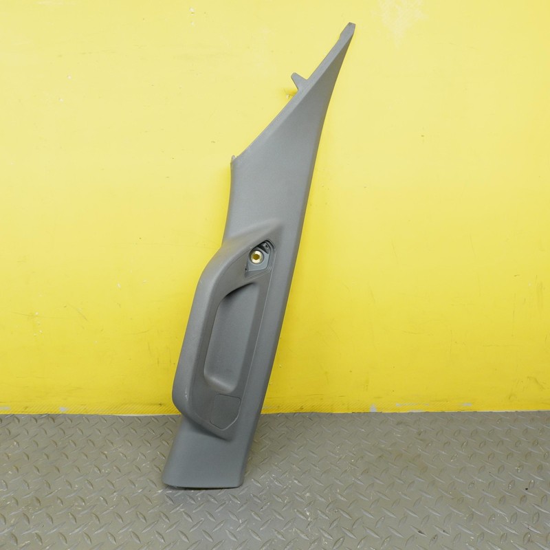 2019-2023 GMC SIERRA 1500 Front Right A Pillar Trim Panel Oem 84588377