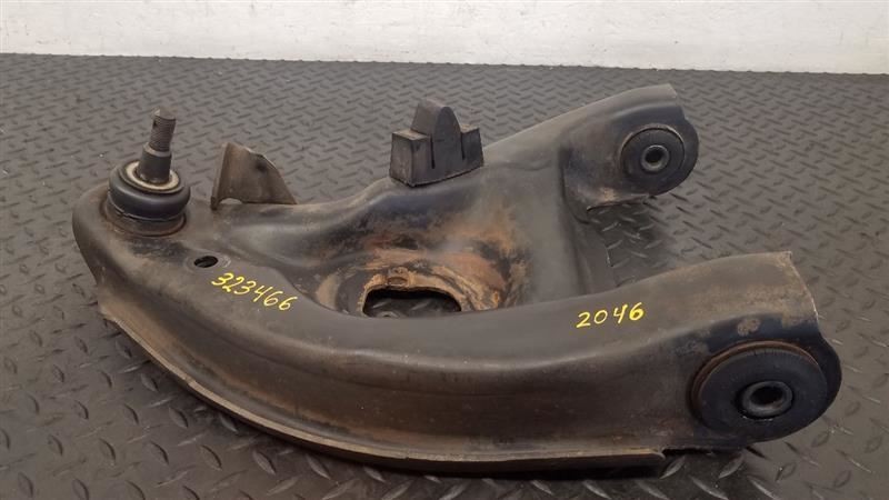 96-02 Chevrolet Express 2500 Van Front Right Lower Control Arm OEM 15665555
