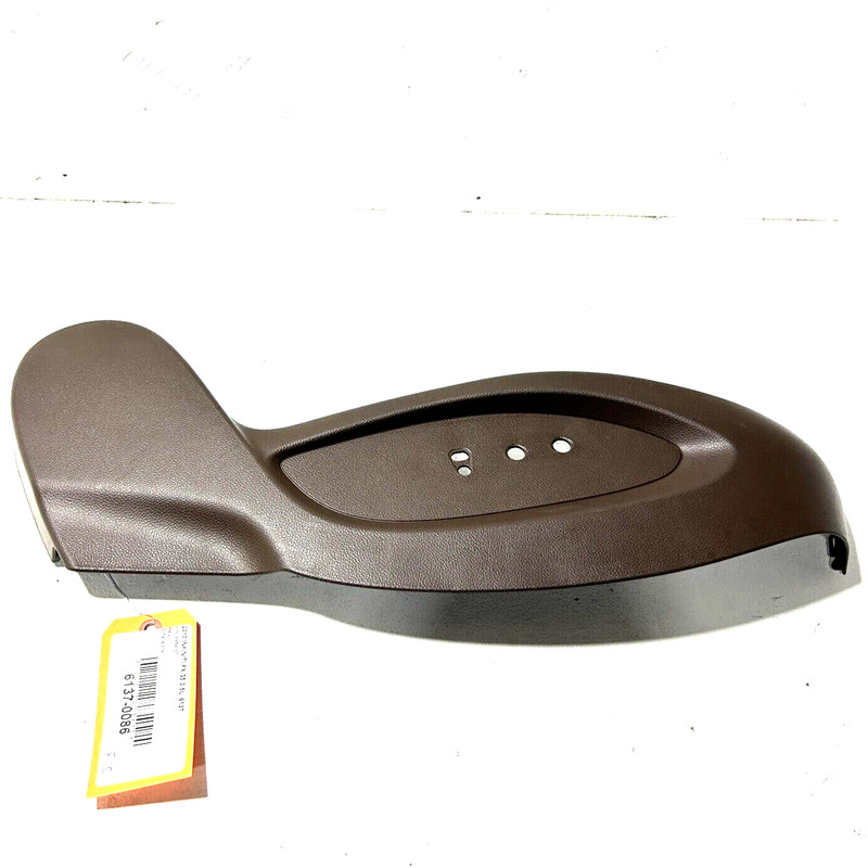 2009-2010 INFINITI FX35 FRONT RIGHT SIDE SEAT SWITCH BEZEL COVER TRIM PANEL OEM
