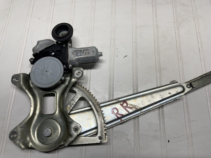 0717 Lexus LS460 Rear Passenger Right Window Regulator With Motor Oem