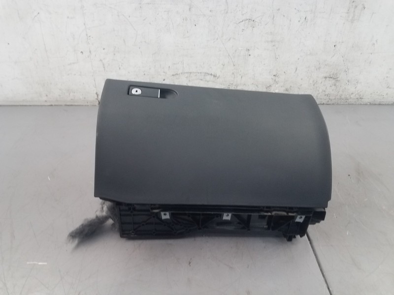 2011 Mercedes Benz AMG E 63 Glove Box #7920 B3