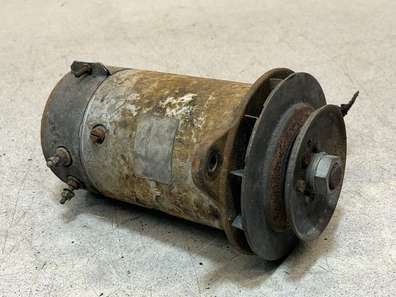 1963 Mercedes Benz W110 190 Gas Engine Motor Generator W 110 Fintail