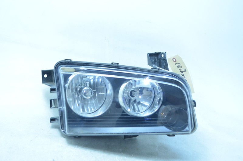 06-10 DODGE CHARGER R/T RIGHT PASSENGER SIDE HEADLIGHT LAMP OEM