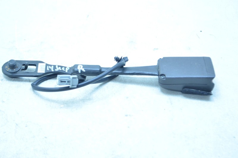 14-18 JEEP CHEROKEE FRONT RIGHT PASSENGER SIDE SEAT BELT BUCKLE OEM