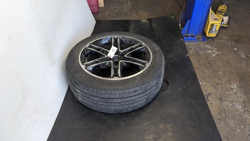 Wheel Rim 22" w/ Tire 285/45 R22 2020 Ford Expedition KL1Z-1007-A 2019 2021 X