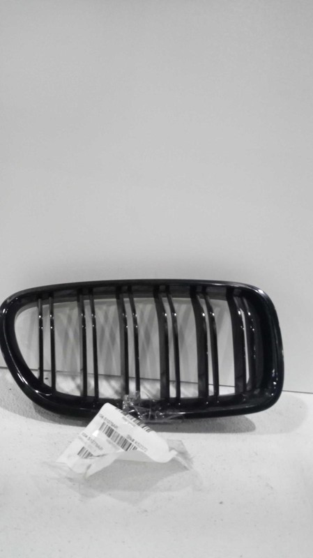 2011 BMW 535I Grille OEM Used Right Upper 79436 125K Mileage