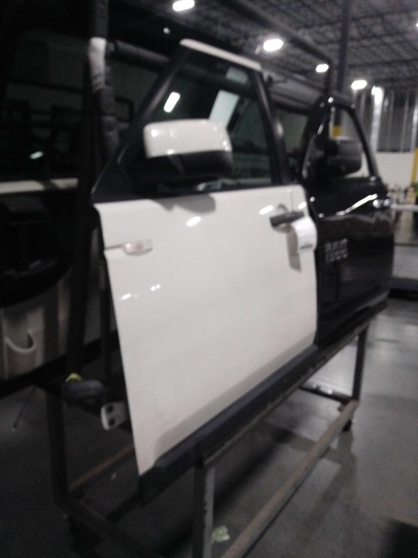2010 Land Rover LR4 Front Left Door White 74246 Used 146K Miles