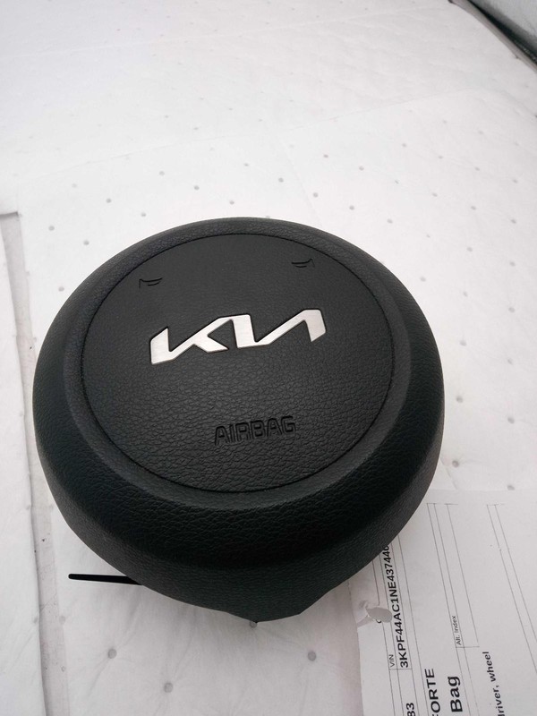 2022 KIA Forte Steering Wheel Air Bag Red OEM Used 67K Miles NJ25-28383-721167