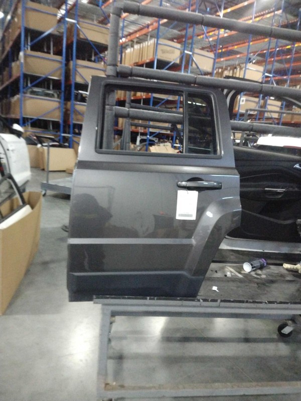 2015 Jeep Patriot Left Rear Door Grey 182754 104k Miles Used Auto Part