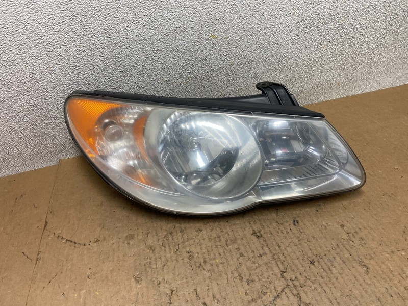 2007 2008 2009 2010 Hyundai Elantra Right Passenger Side Headlight OEM Z9457 DW