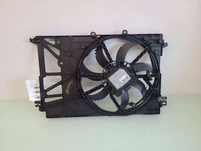 Radiator Fan Motor Fan Assembly A25AFKS Engine Fits 18-23 CAMRY 581621