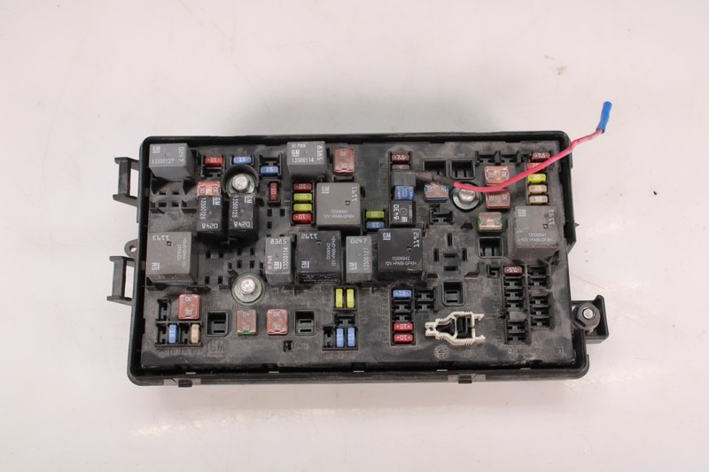 2012-2015 CHEVROLET CAMARO SS FUSE RELAY JUNCTION BOX 22760635 OEM