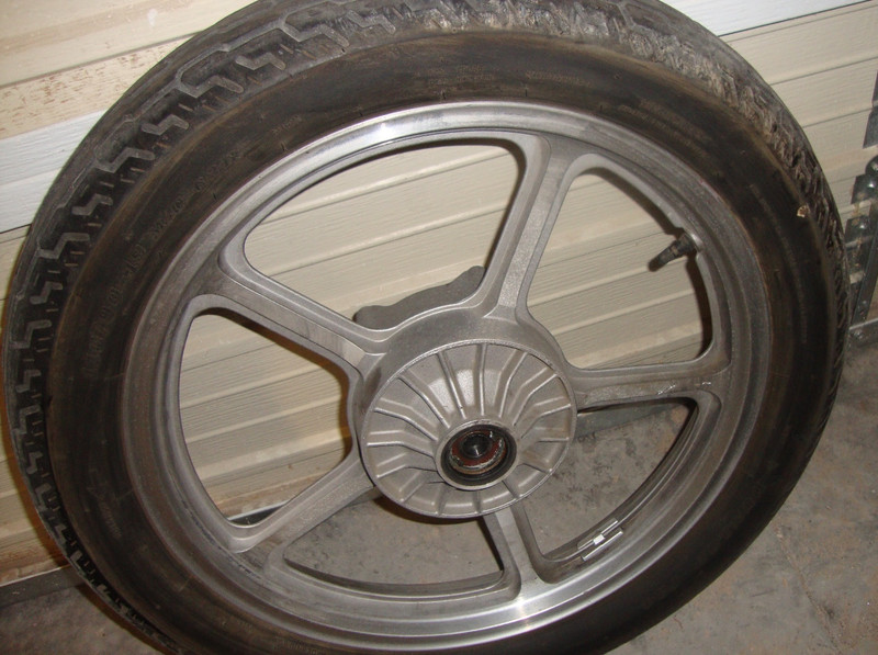 2007 Honda Shadow VT1100C VT1100 VT 1100 C Front Rim Tire Wheel 110/90-19 19"