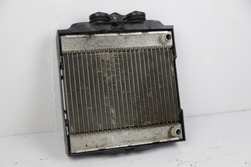 BMW F01 F07 F10 F13 550I 650I 750I LEFT DRIVER SIDE AUXILIARY RADIATOR 7805630