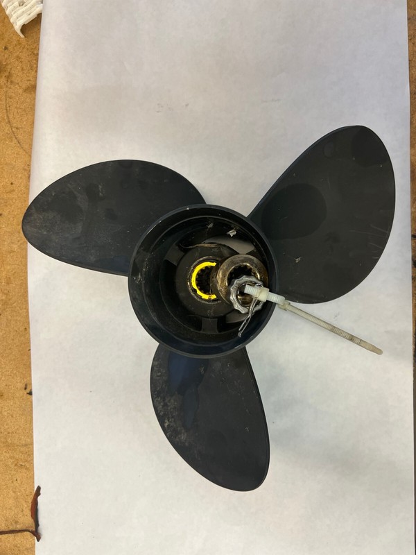 Johnson Outboard Aluminum Propeller 14.25" x 21" FRESHWATER! OEM! PERFECT!