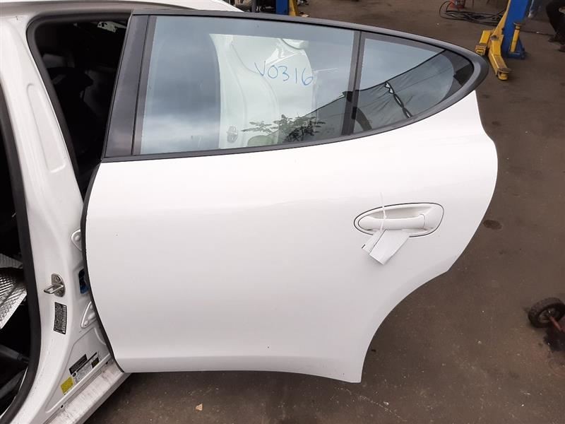 2010-2016 Porsche Panamera 970 Left Rear Door White SWB 97053201101