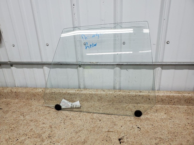Passenger Right Rear Door Glass Lesabre Sedan Fits 75-76 BUICK 305932