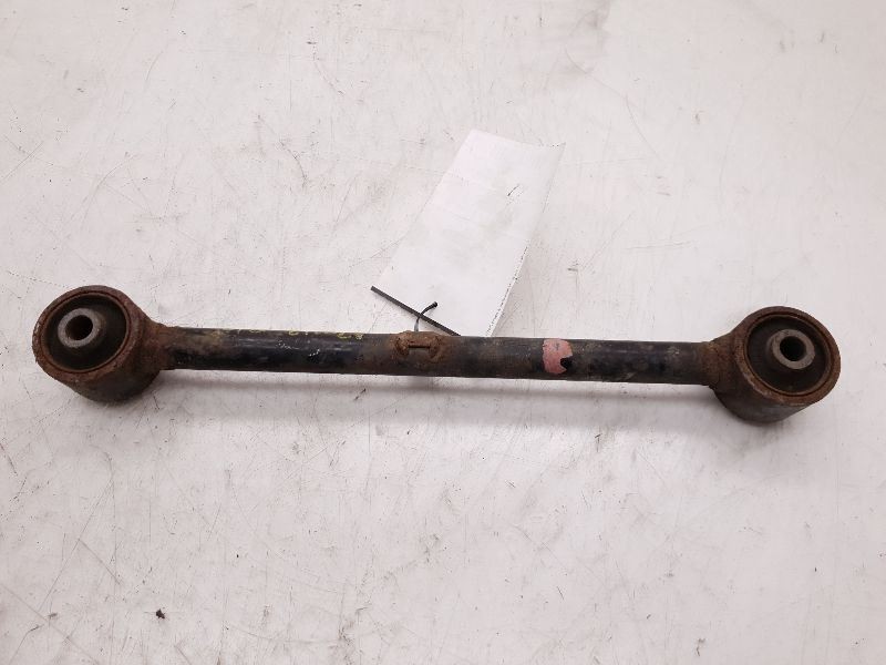 98-07 TOYOTA LAND CRUISER PASSENGER SIDE REAR UPPER CONTROL ARM ASSEMBLY