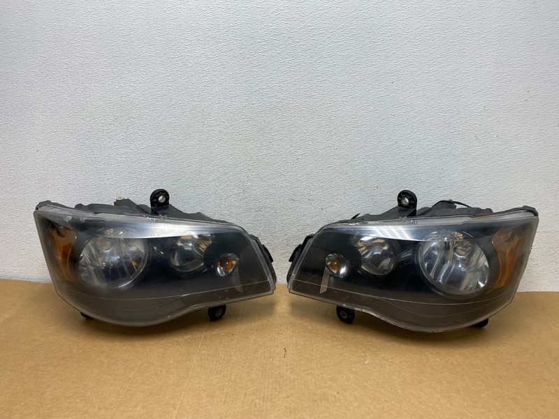 2008 to 2016 Chrysler Town and Country Left+Right Side Headlights AD5335 DW