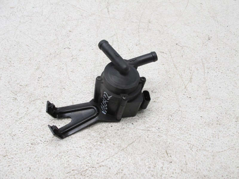 08-19 BMW E70 X5 4.4 V8 5 6 7 ADDITIONAL AUXILIARY WATER PUMP OEM 060422